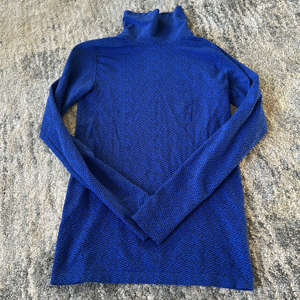 Athleta Blue Turtleneck Long Sleeve Top